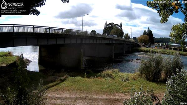 Mataura River at Gore web camera